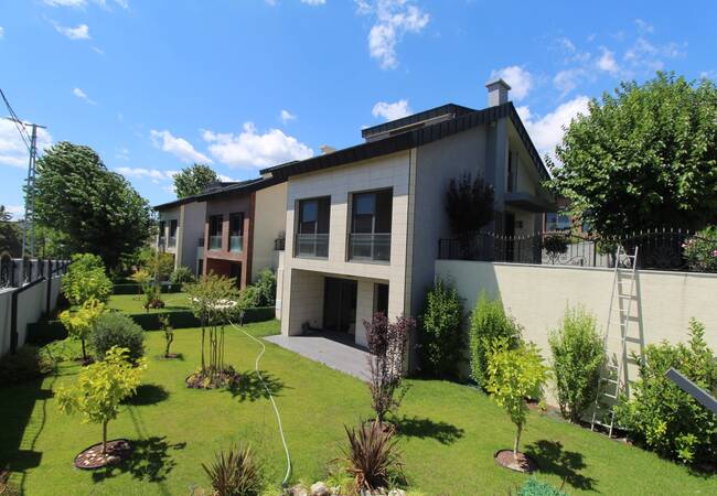 New-build Opportunity to Buy Villa in Beylikduzu İstanbul