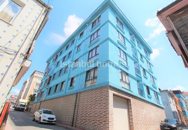 Luxe Apartment with Separate Kitchen in Beyoglu Istanbul 2