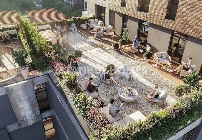 Luxe Real Estate with Sea View in Uskudar Istanbul 5