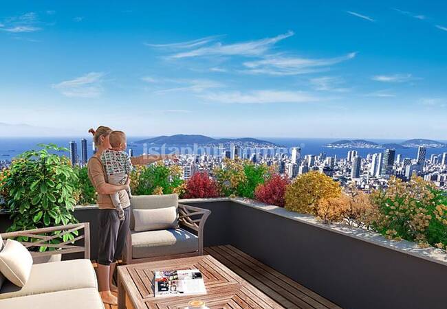 Real Estate in a Complex with Rich Facilities in Kartal 4