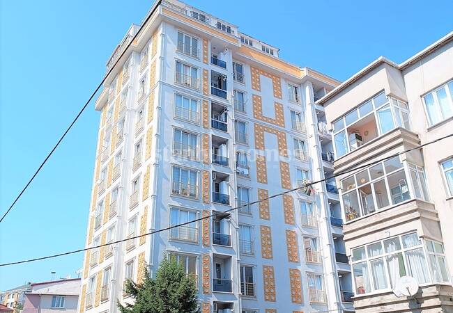Apartment Close to Vialand Shopping Center in Eyupsultan 3