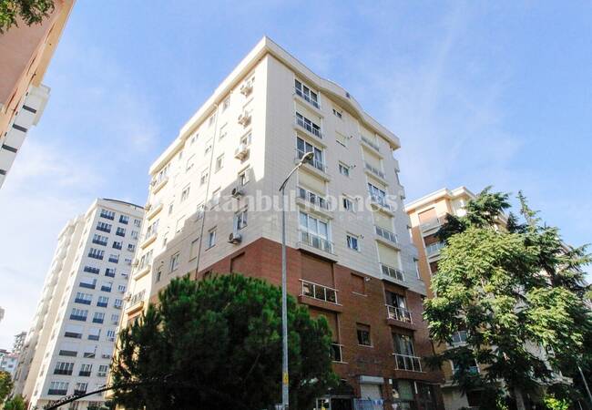 Elegante Wohnung In Einer Vorteilhaften Lage In Kadikoy 1