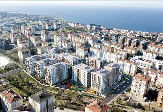 Investment Properties 1 Km From the Sea in Beylikduzu 1