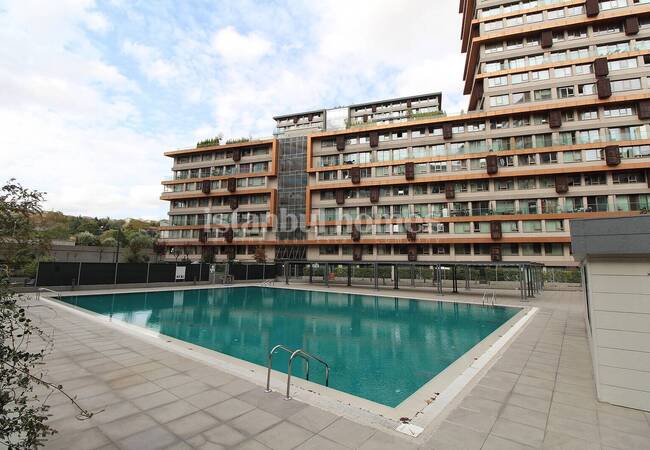 Geräumige Gartengeschosswohnung In Istanbul Eyupsultan