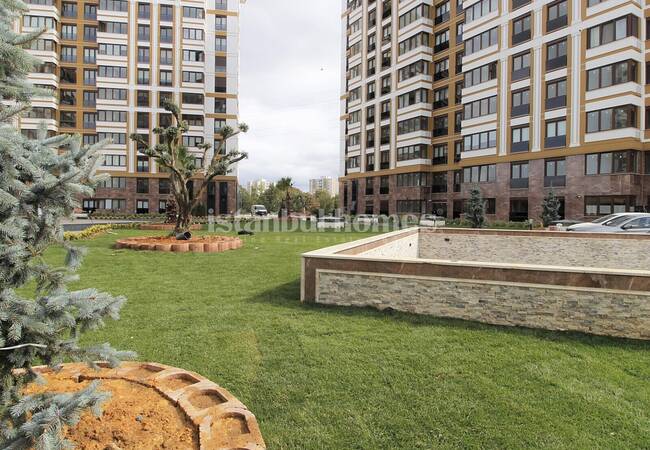 Sancaktepe'de Site İçinde Yatırımlık Satılık Daireler 4