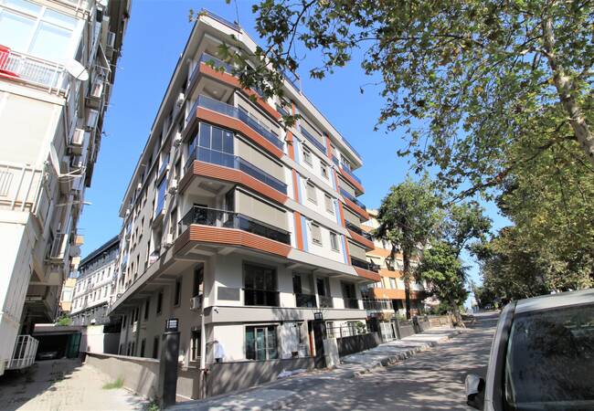 Apartment Close to the Beach and Train Station in Istanbul 1