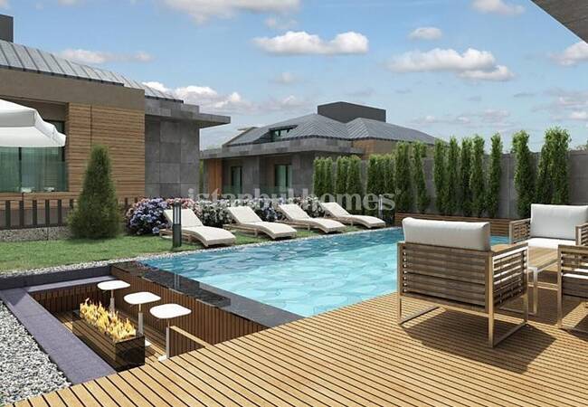Semi-detached Villas with Private Pools and Gardens in Beylikduzu 2