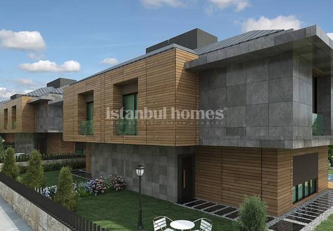 Semi-detached Villas with Private Pools and Gardens in Beylikduzu 5