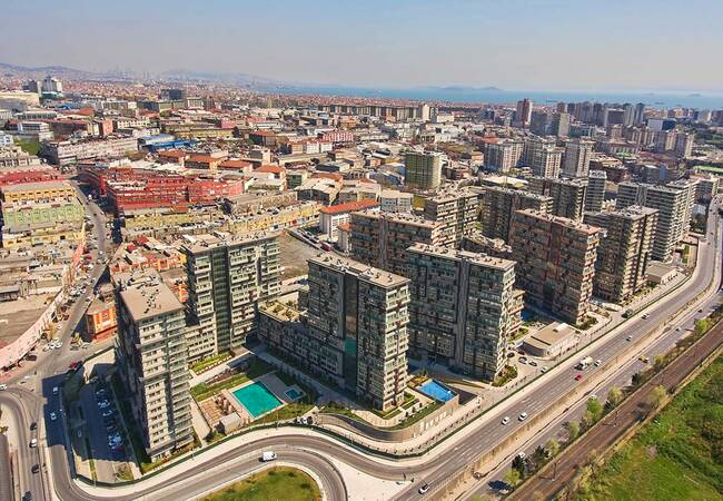 İstanbul Zeytinburnu'nda Prestijli Sitede Kullanışlı Daire