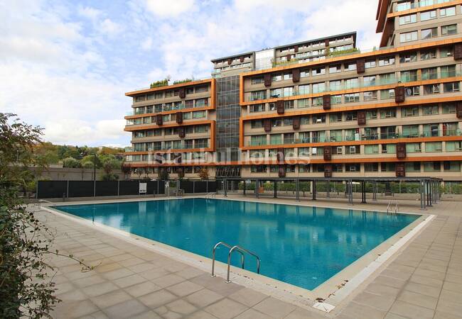 Useful Design Apartment in Luxe Complex in Istanbul Zeytinburnu 4