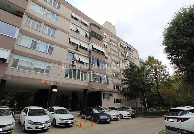 Key-ready 3+1 Flat 300 M From the Metro in Bakirkoy Istanbul 3