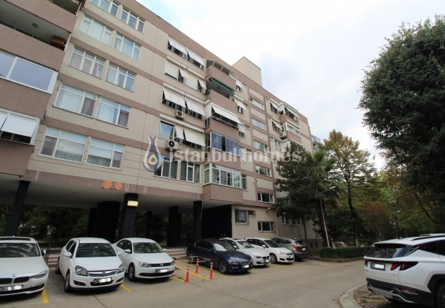 Key-ready 3+1 Flat 300 M From the Metro in Bakirkoy Istanbul 5