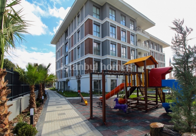 Garden Floor Properties 650 M From Tram in Zeytinburnu Istanbul 4