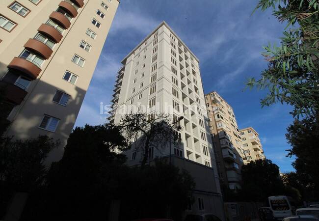 Kadıköy Kozyatağı'nda Ayrı Mutfaklı 2+1 Satılık Daireler 1