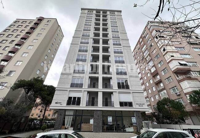 Kadıköy Kozyatağı'nda Ayrı Mutfaklı 2+1 Satılık Daireler 2