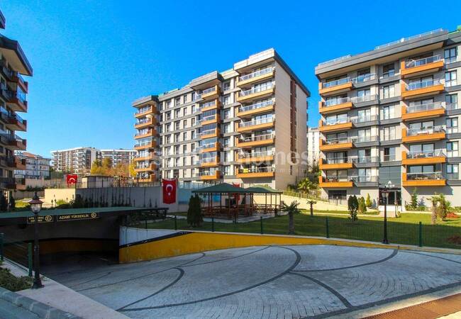 Furnished Apartment in Complex at 650 Meters From Sea in Buyukcekmece 4