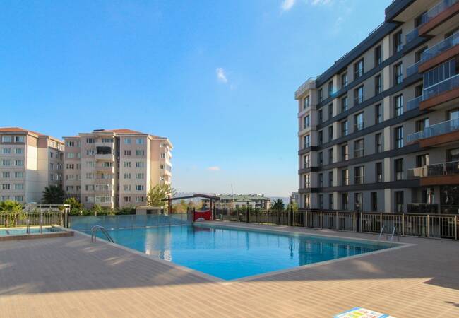 Wohnung Im Komplex 650 Mt Vom Meer Entfernt In Buyukcekmece 1