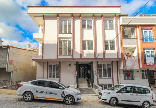 İstanbul Başakşehir'de Sıfır Binada Vadi Manzaralı Daireler 1