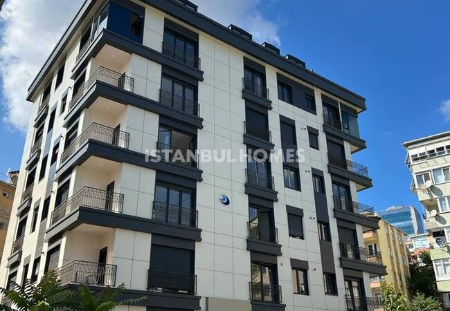Duplex Apartment with Spacious Interiors in Besiktas