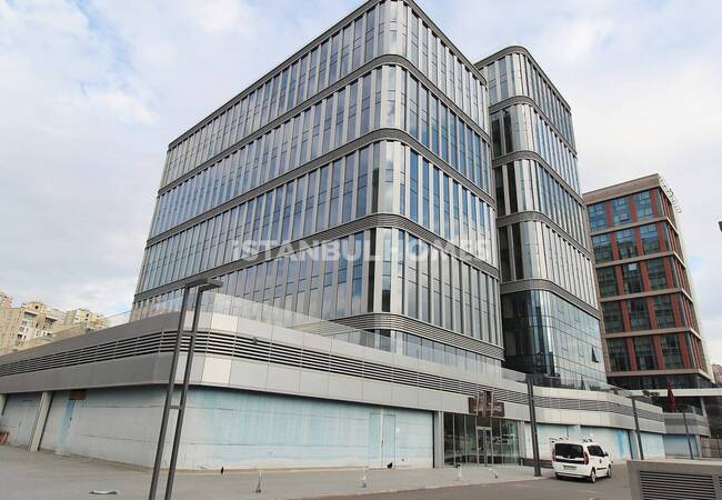 İstanbul Kağıthane'de Merkezi Konumda Prestijli Binada Daireler 1