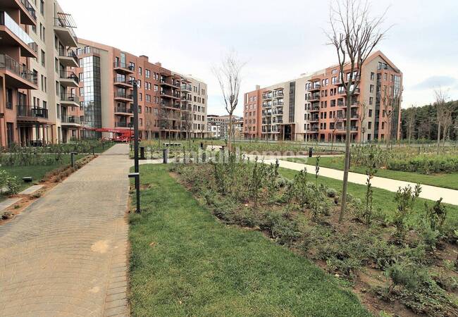 شقق مطلة على الطبيعة والغابات مع مجمع سكني في اسطنبول 11