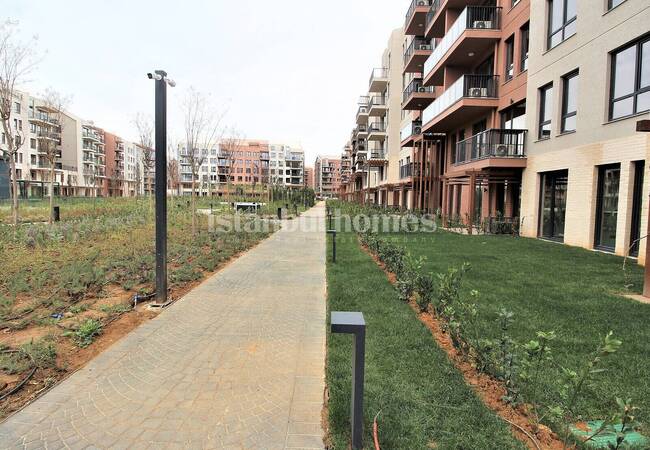 شقق مطلة على الطبيعة والغابات مع مجمع سكني في اسطنبول 9