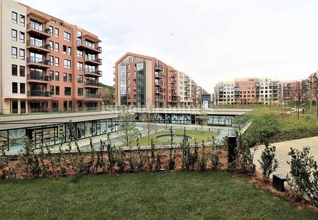 شقق مطلة على الطبيعة والغابات مع مجمع سكني في اسطنبول 1