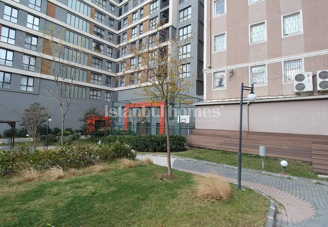 Modern Real Estate with City View in Istanbul Kucukcekmece 7