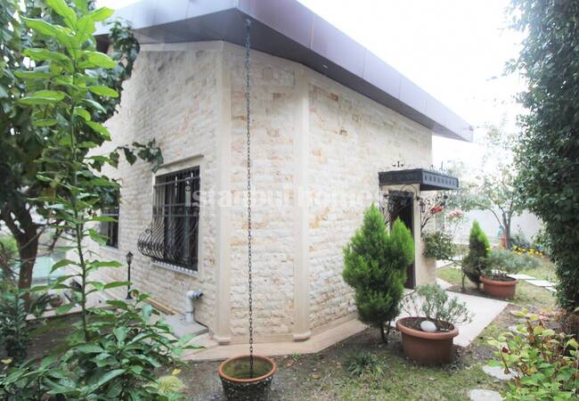 Haus Mit Garten Im Zentrum Von Zekeriyakoy Sariyer 4