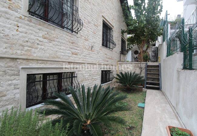 Haus Mit Garten Im Zentrum Von Zekeriyakoy Sariyer 6
