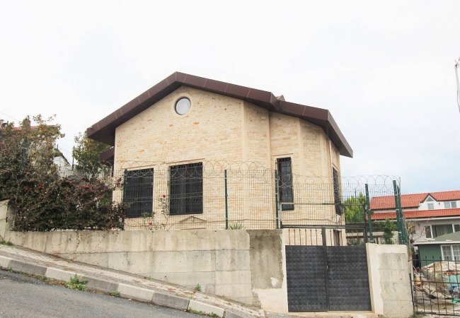 Haus Mit Garten Im Zentrum Von Zekeriyakoy Sariyer 1