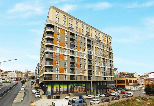 在伊斯坦布尔尔库库切克梅斯 (kucukcekmece)提供高利润的商业地产 2