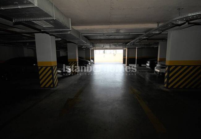 Property in a Complex with Pool in Pendik Istanbul 8