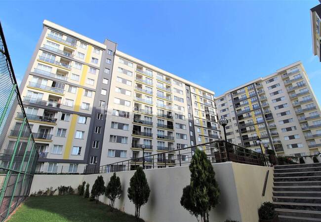 Property in a Complex with Pool in Pendik Istanbul 1