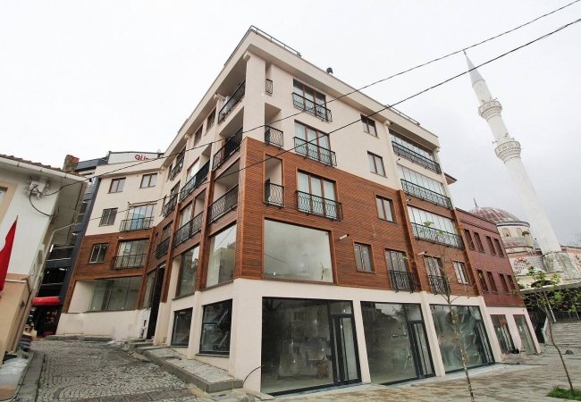 Well-located 1+1 Flat Close to Bazaar in Eyüpsultan Istanbul