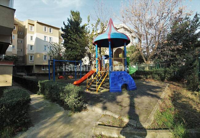 Property in a Secure Complex with Parking Lot in Istanbul 4