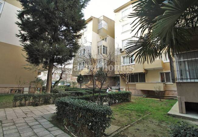 Property in a Secure Complex with Parking Lot in Istanbul 6