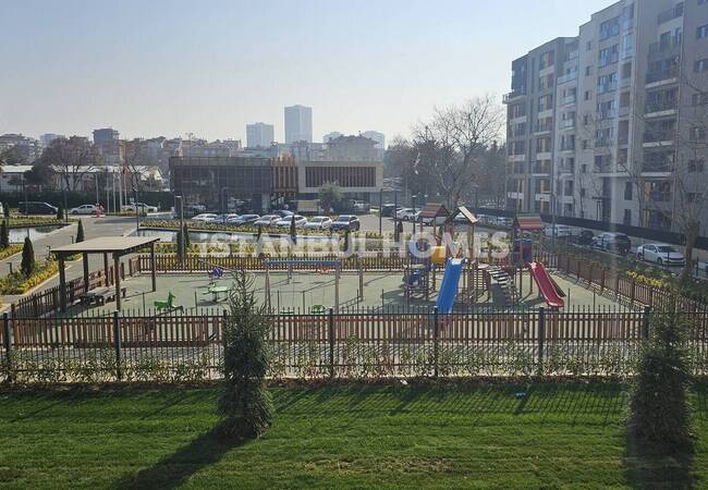伊斯坦布尔卡尔塔尔 (kartal )带游泳池的安全综合大楼内的公寓 5