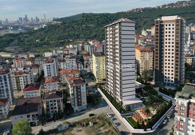 Flats in Complex with Pool in Maltepe Istanbul 1