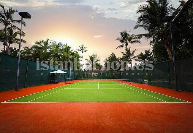 Flats in Complex with Pool in Maltepe Istanbul 7