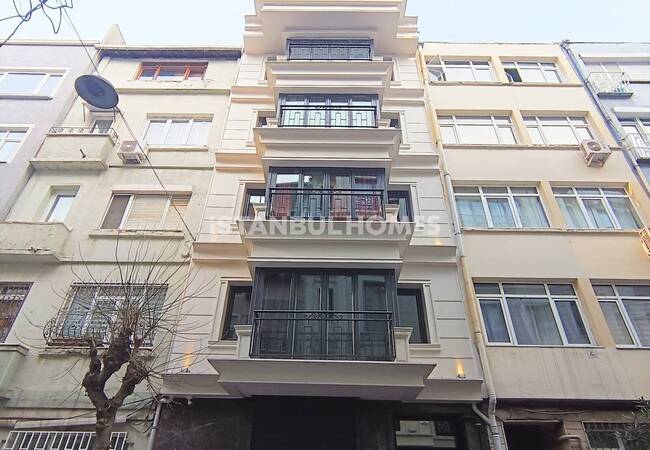 Beyoğlu Cihangir'de Boğaz ve Deniz Manzaralı Dubleks Daire 2