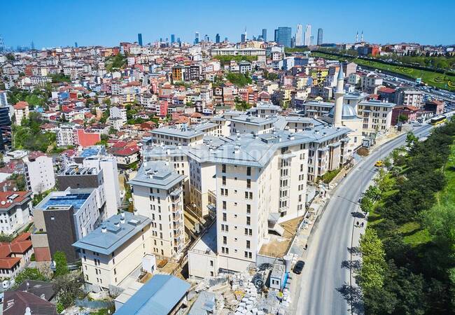 New Apartment Close to the Metrobus in Sutluce Beyoglu