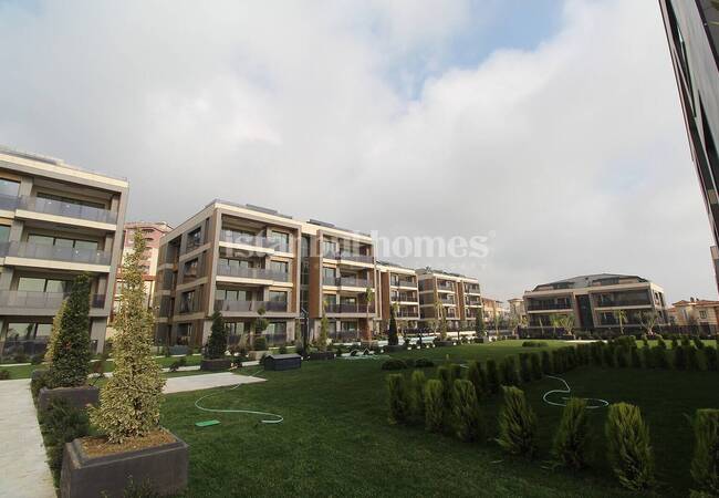 Appartements Résidentiels Avec Terrasse Et Jardin À Beylikduzu 6