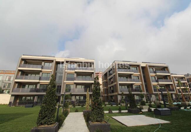 Appartements Résidentiels Avec Terrasse Et Jardin À Beylikduzu 7