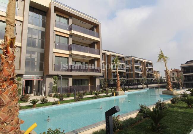 Appartements Résidentiels Avec Terrasse Et Jardin À Beylikduzu 9