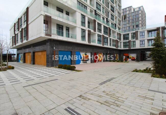 Shops with High Rental Income Potential in Istanbul Basaksehir 4