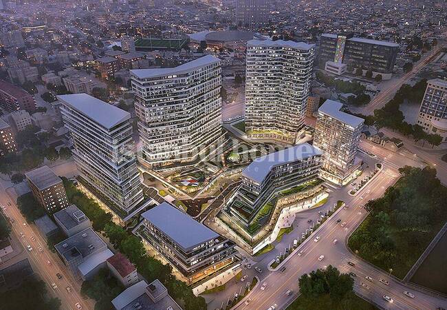 Flat with Balcony in a Secure Complex in Istanbul Kucukcekmece 2