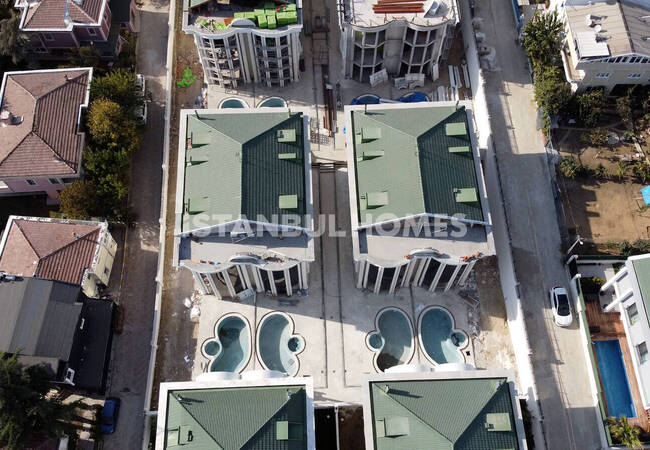 伊斯坦布尔 Buyukcekmece 的海景别墅和私人游泳池 9