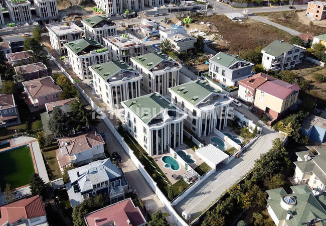 伊斯坦布尔 Buyukcekmece 的海景别墅和私人游泳池 11