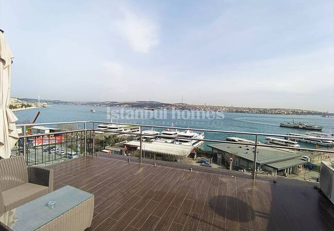 Apartment with Maiden's Tower and Bosphorus Views in Istanbul Beyoglu 1